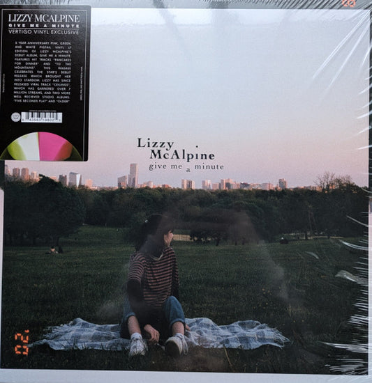 Lizzy McAlpine : Give Me A Minute  (LP, Num, Ver)